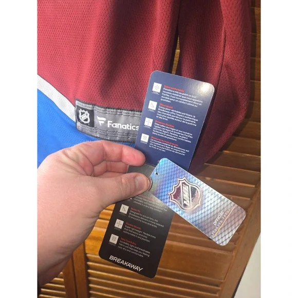 Colorado Avalanche MacKinnon Fanatics Breakaway Jersey Mens Medium NWT - Picture 2 of 7